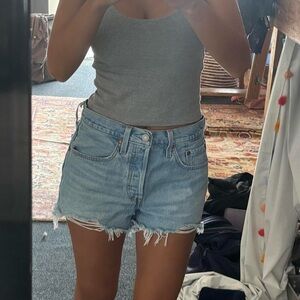 Levi’s denim shorts size 26